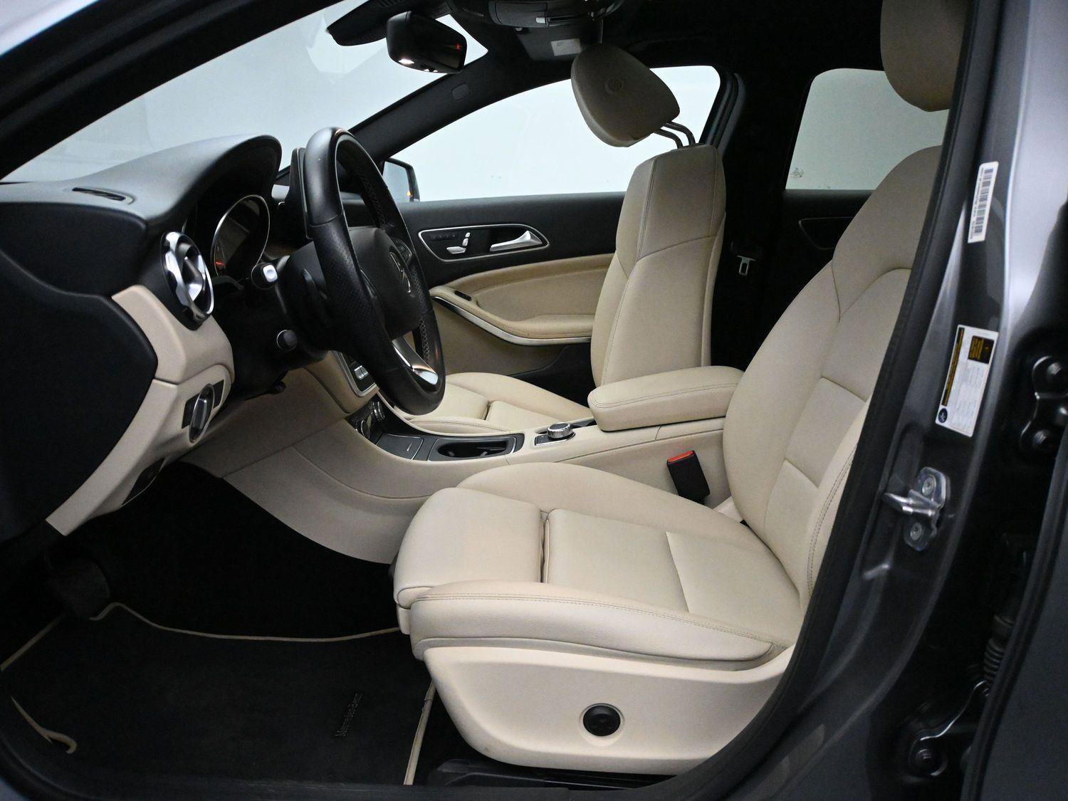 Used 2020 Mercedes-Benz GLA 250 4MATIC image 7