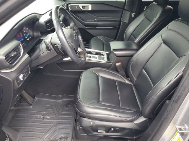 Used 2020 Ford Explorer XLT w/ Equipment Group 202A image 5