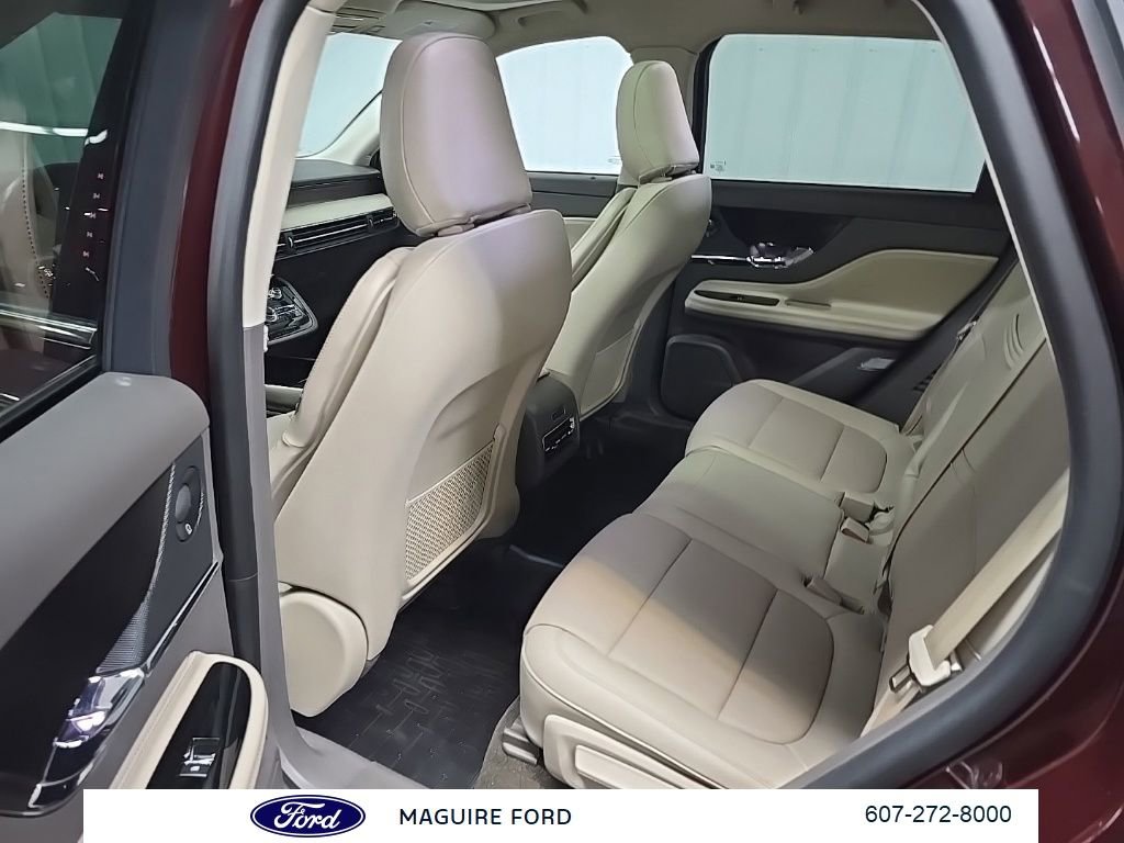 Used 2021 Lincoln Corsair Reserve w/ Sport Package image 34