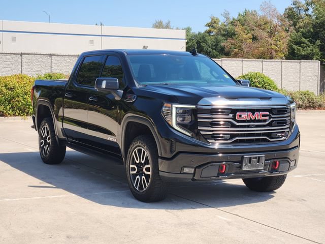 Used 2022 GMC Sierra 1500 AT4 w/ AT4 Premium Package AWD/4WD image 3