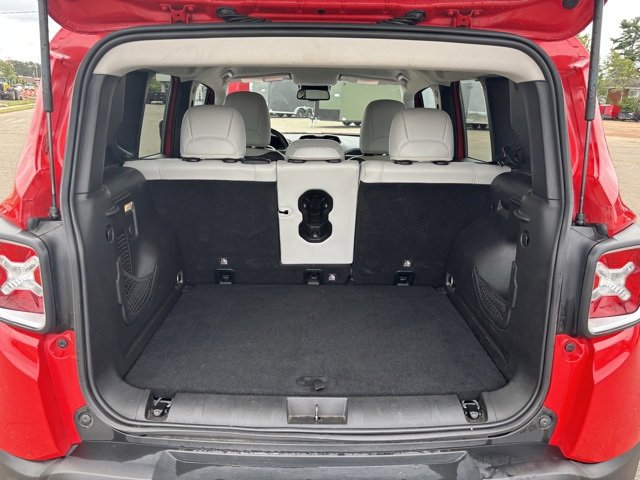 Used 2018 Jeep Renegade Limited image 18