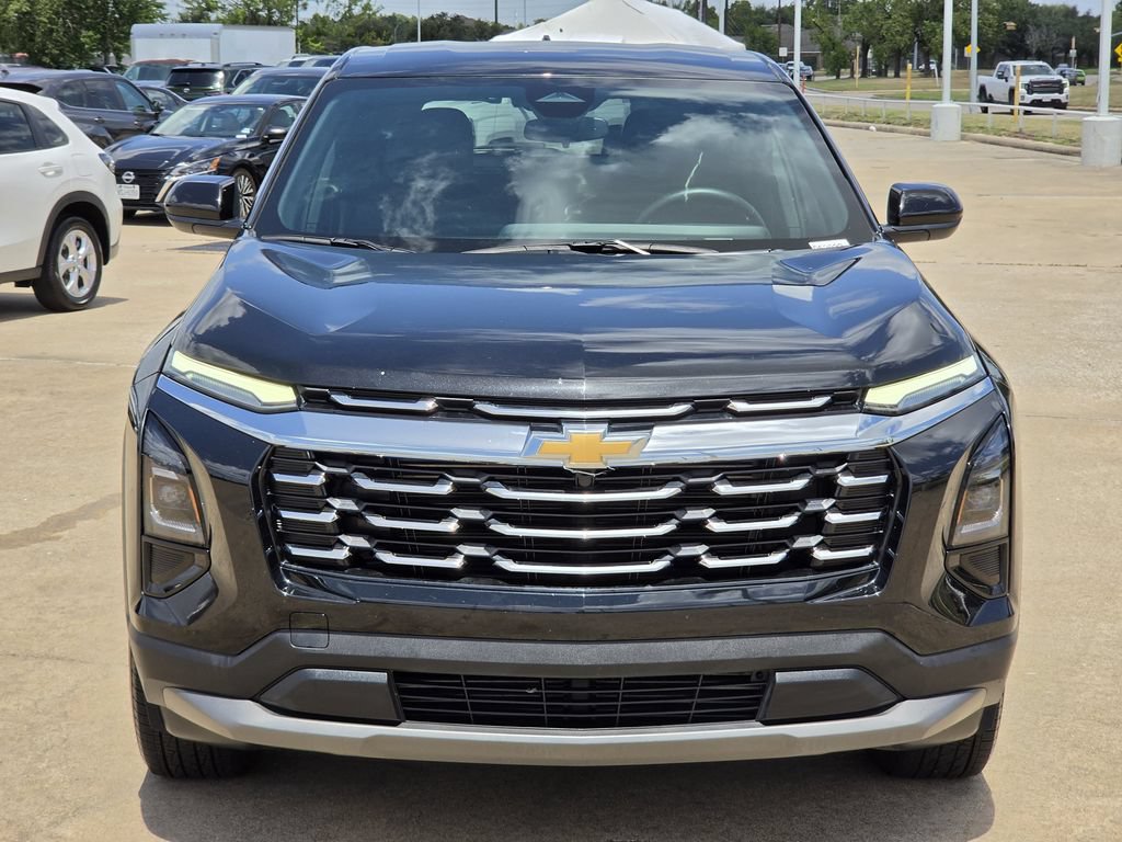 Used 2025 Chevrolet Equinox LT FWD image 3