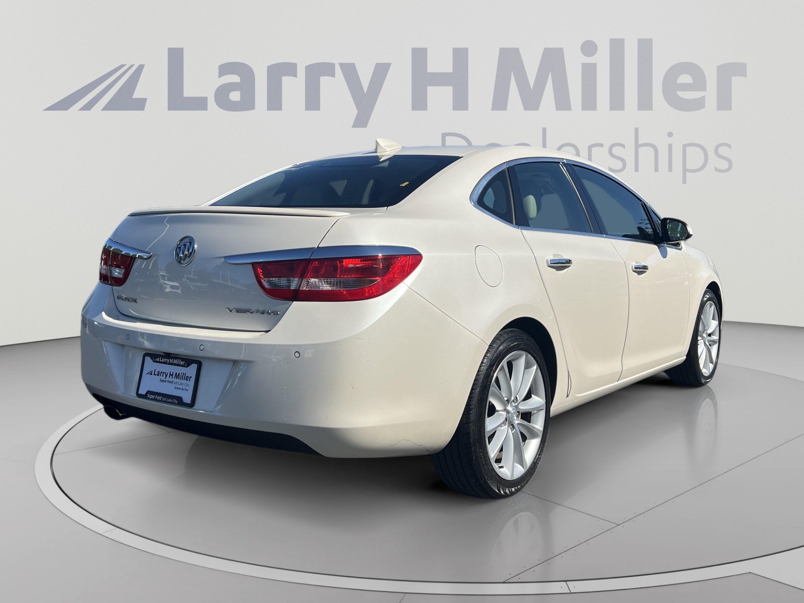 Used 2016 Buick Verano Leather w/ Experience Buick Package FWD image 6