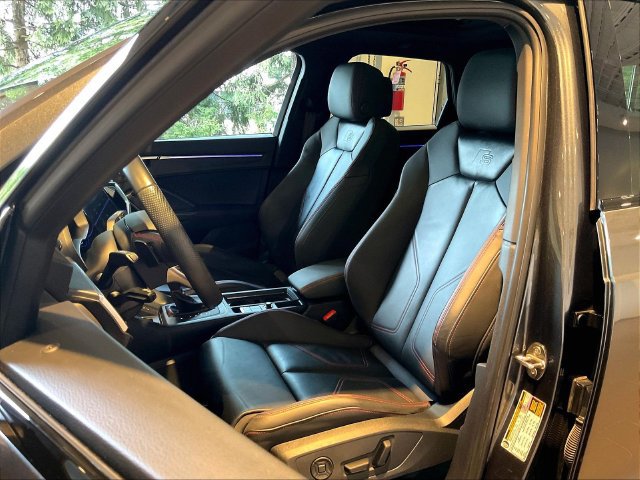 Certified 2025 Audi Q3 2.0T Premium Plus w/ Premium Plus Package AWD/4WD image 6