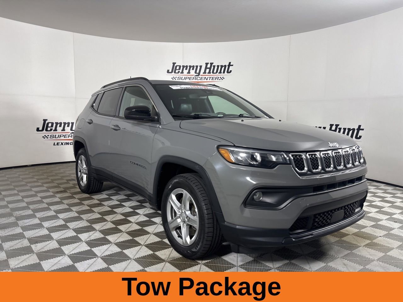Used 2023 Jeep Compass Latitude w/ Sun and Sound Group image 4
