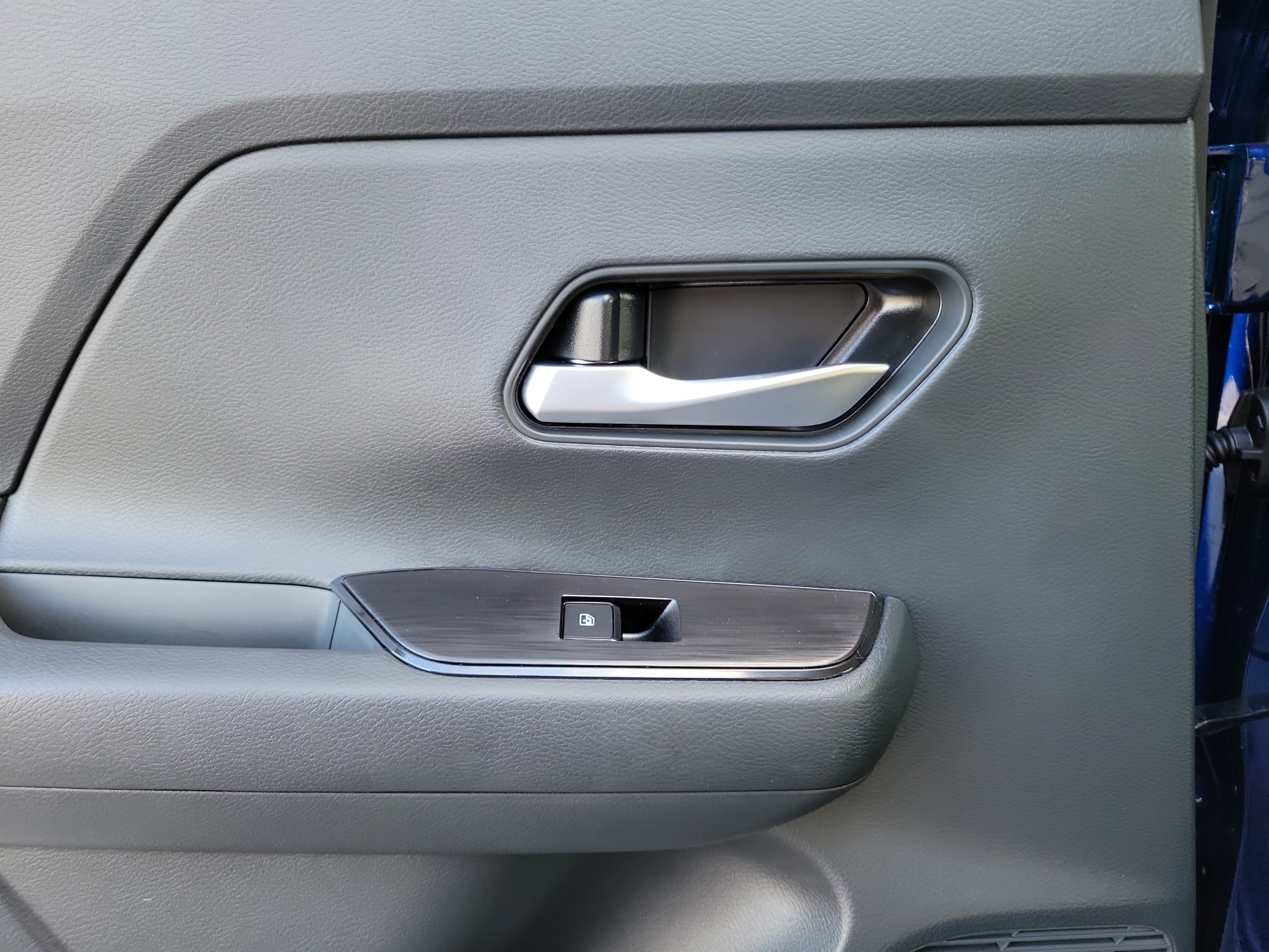 New 2026 Nissan Kicks SV w/ SV Premium Package image 12