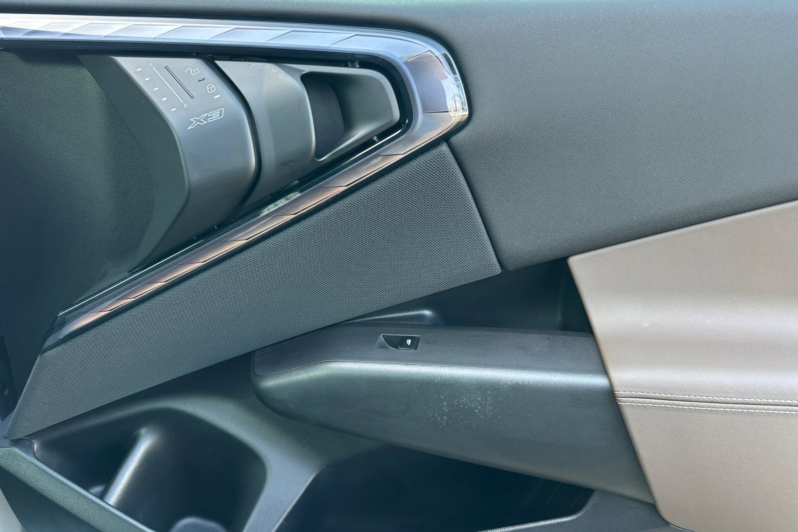 Used 2025 BMW X3 xDrive30i w/ Convenience Package image 22