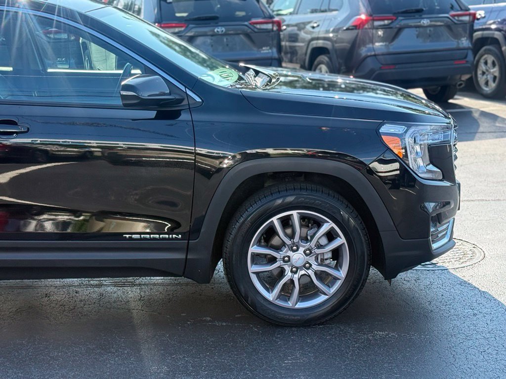 Used 2022 GMC Terrain SLT AWD/4WD image 10