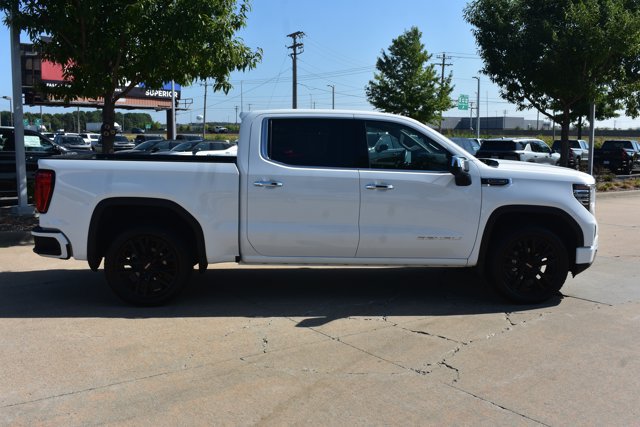 Used 2023 GMC Sierra 1500 Denali AWD/4WD image 4