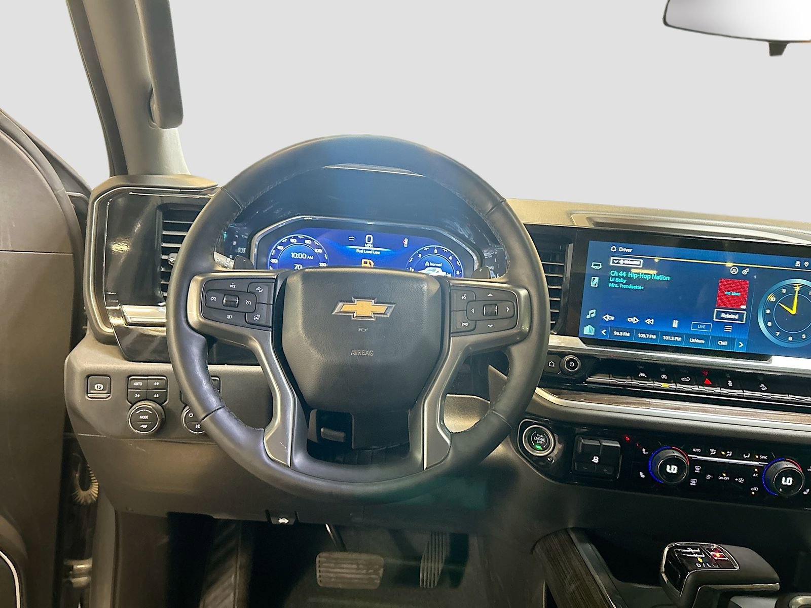 Used 2025 Chevrolet Silverado 1500 LT Trail Boss w/ Convenience Package II AWD/4WD image 22