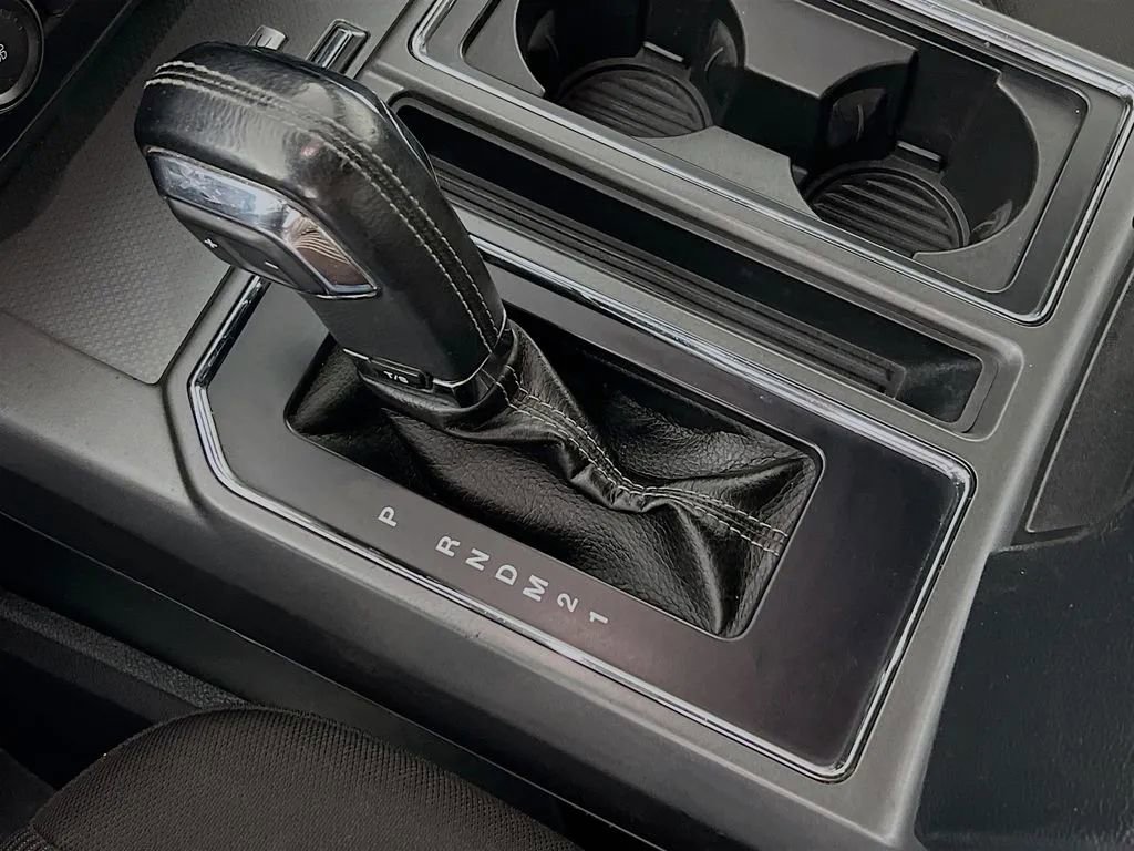 Used 2015 Ford F150 XLT w/ Equipment Group 302A Luxury image 17