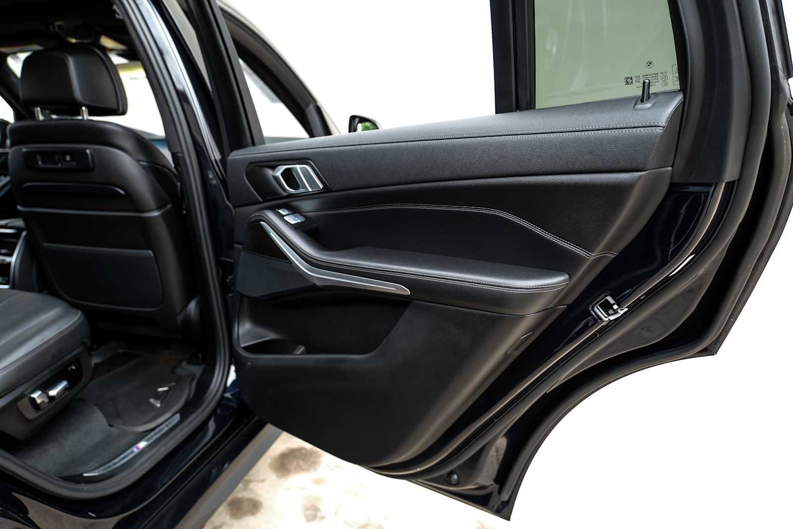 Used 2022 BMW X7 xDrive40i w/ M Sport Package image 50