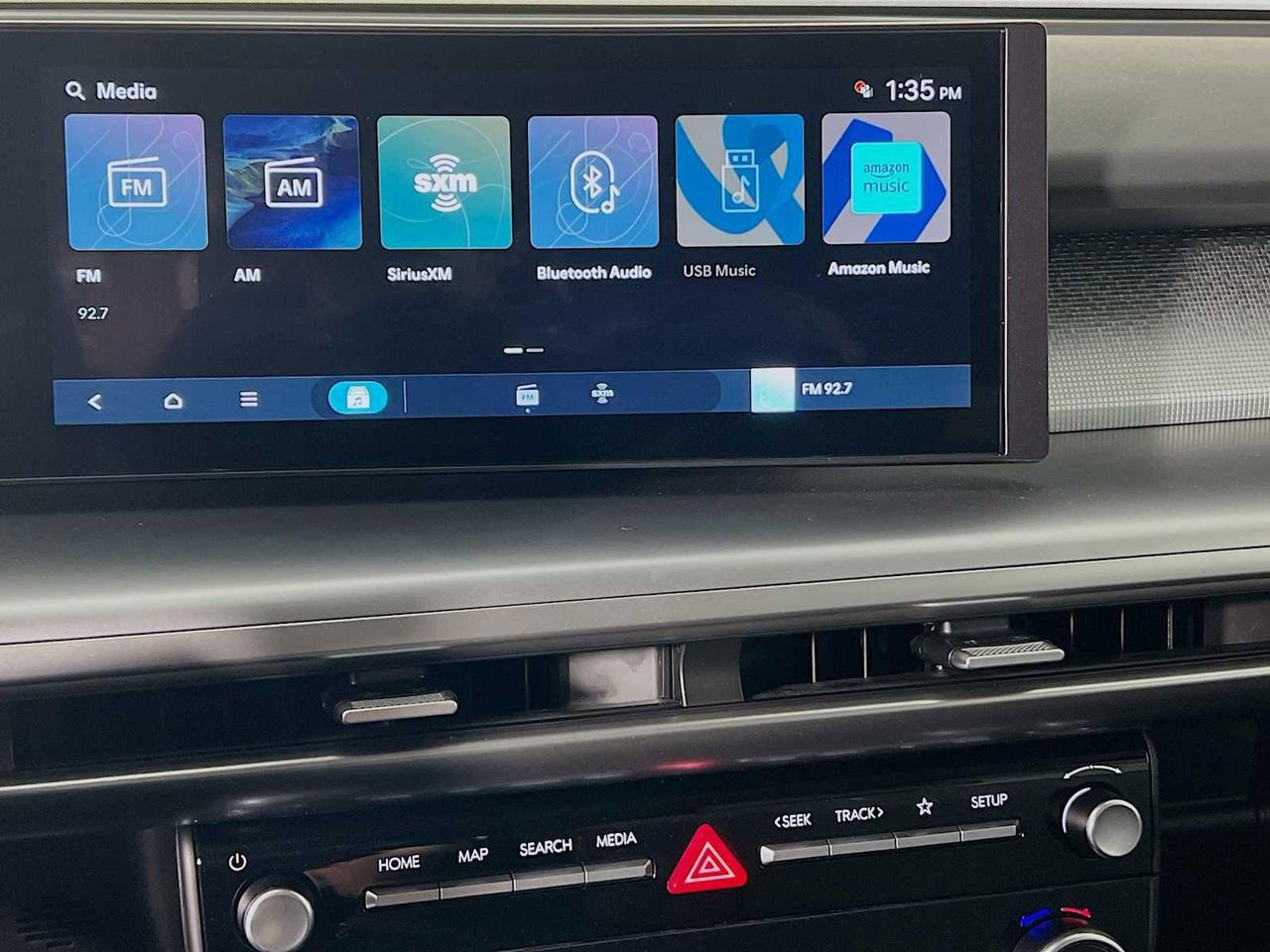 New 2026 Hyundai Ioniq 9 SE image 9