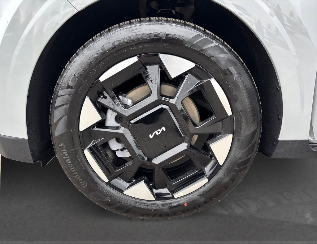 New 2026 Kia Carnival EX FWD image 12