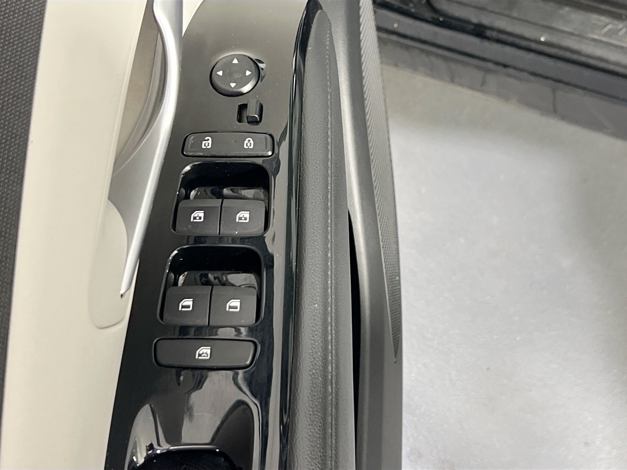 Used 2023 Hyundai Tucson Limited AWD/4WD image 18