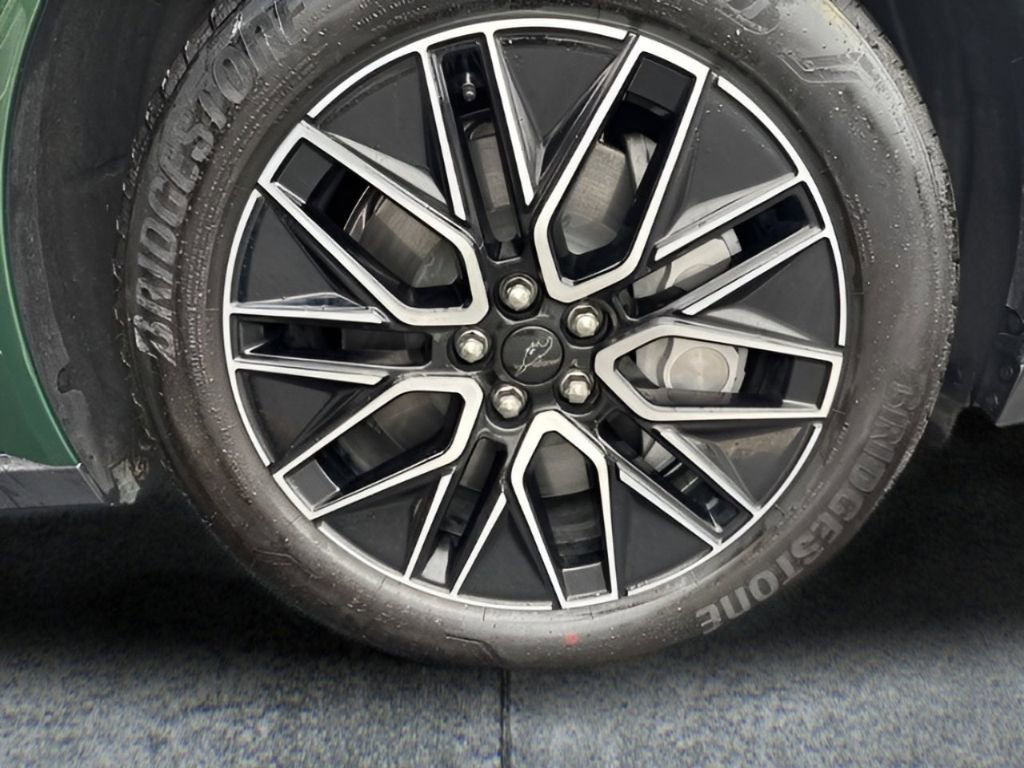 Used 2025 Ford Mustang Mach-E Premium image 9