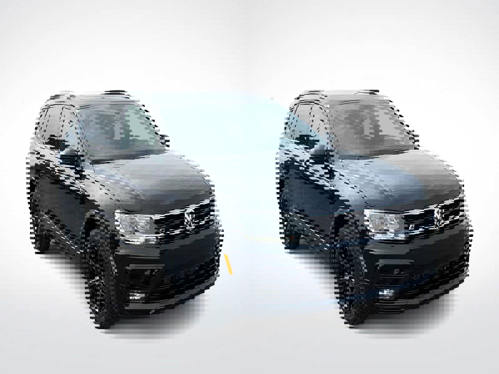 Used 2019 Volkswagen Tiguan SEL Premium R-Line image 2