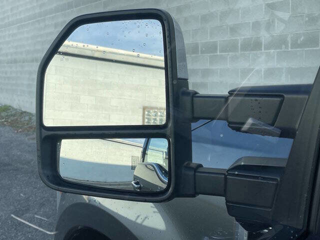 Used 2017 Ford F350 Platinum w/ Platinum Ultimate Package image 10