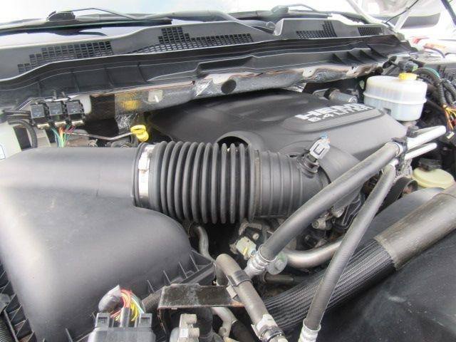 Used 2018 RAM 2500 Tradesman w/ Chrome Appearance Group AWD/4WD image 41