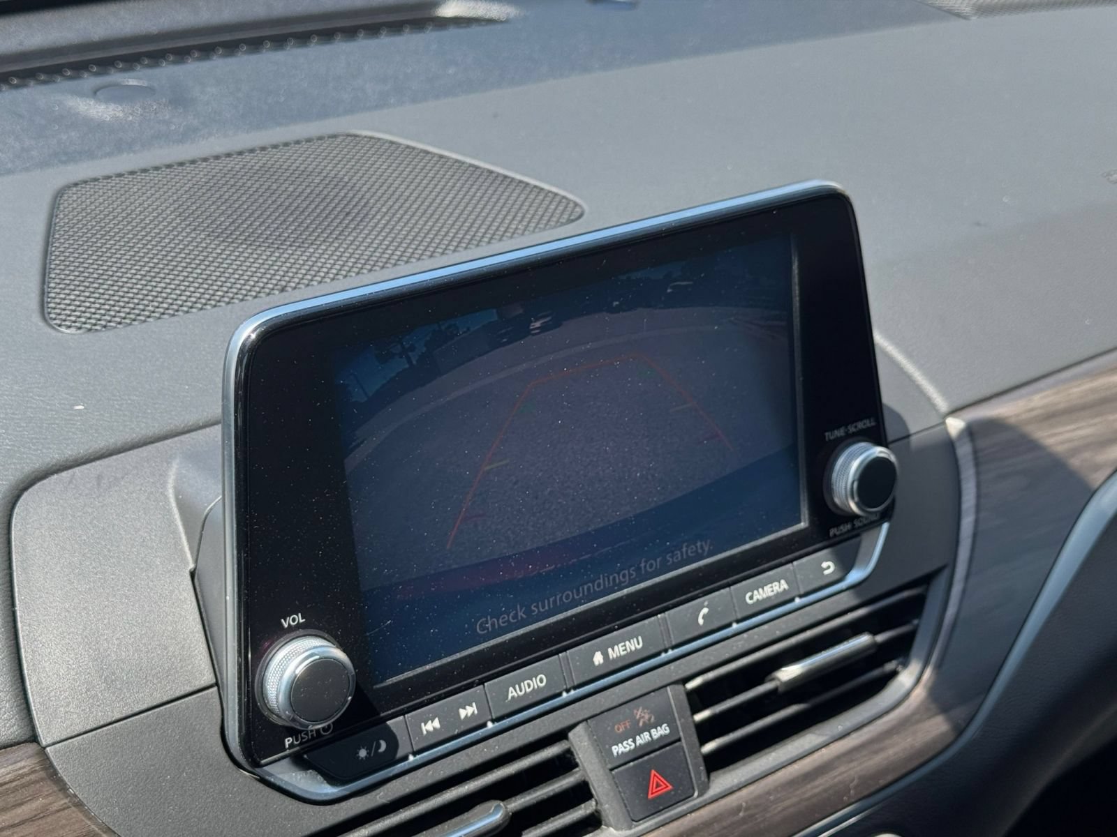 Used 2025 Nissan Altima 2.5 SV FWD image 24