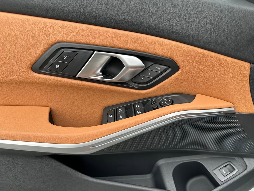 New 2026 BMW 330i Sedan w/ Convenience Package image 17