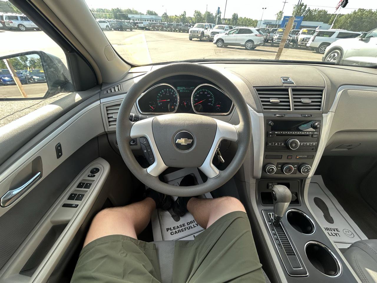 Used 2009 Chevrolet Traverse LS FWD image 25