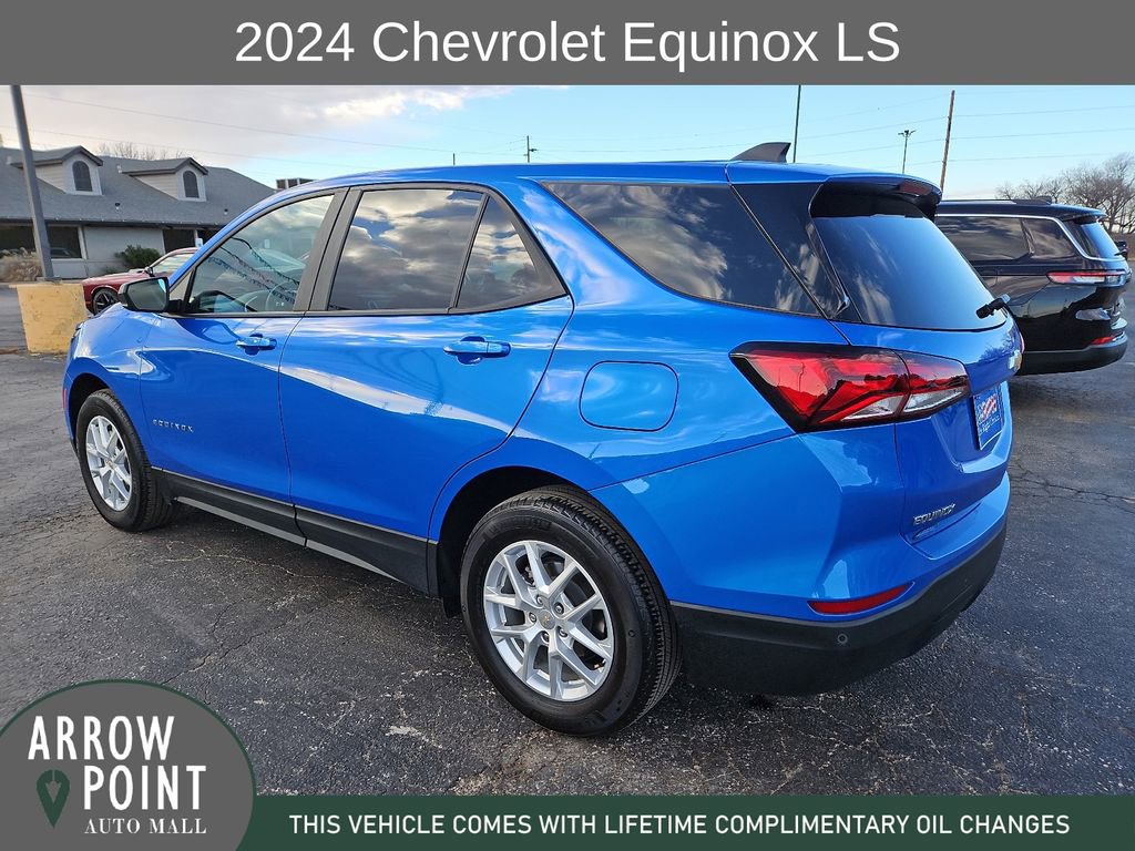 Used 2024 Chevrolet Equinox LS w/ LS Convenience Package image 8