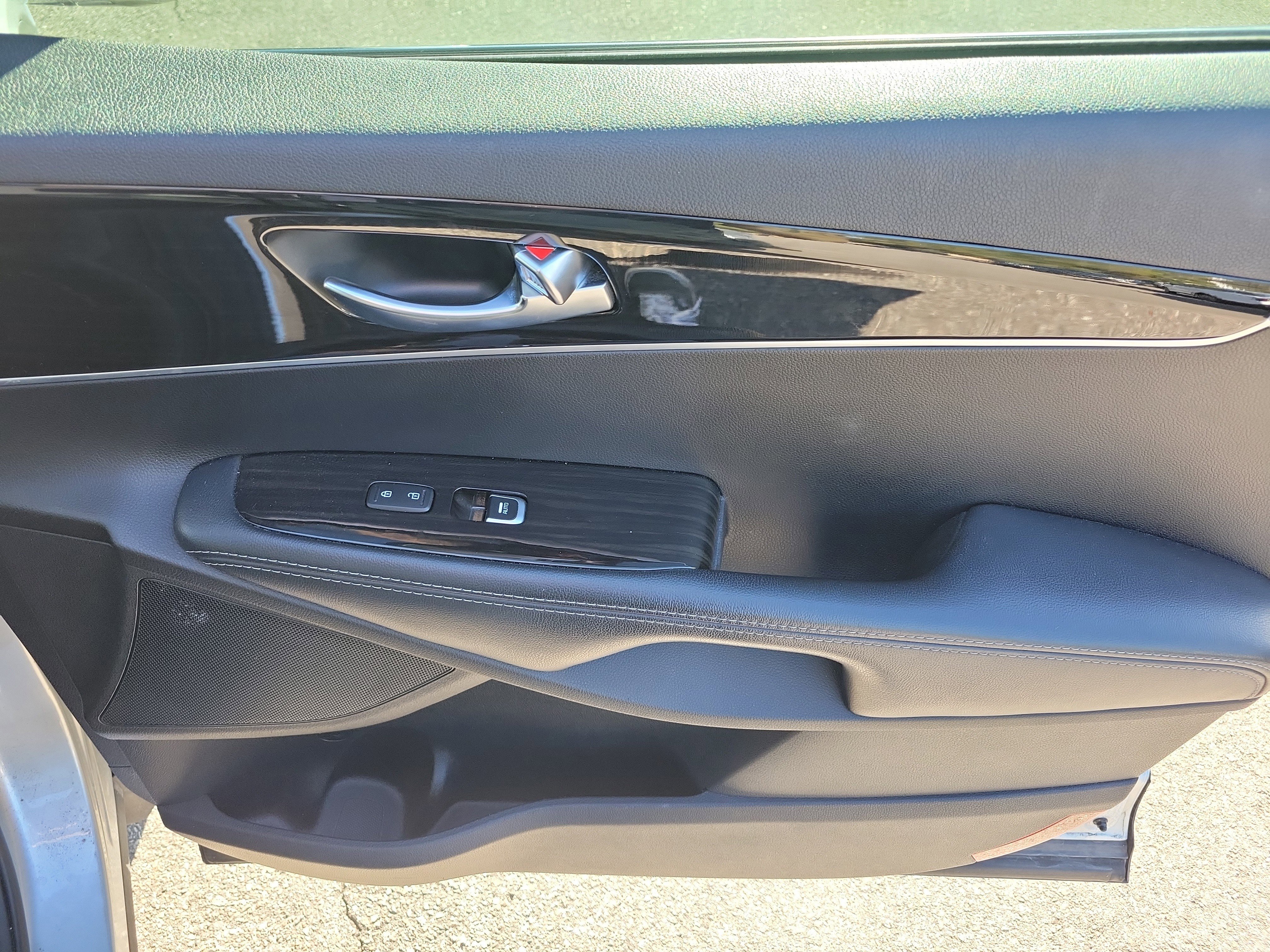 Used 2020 Kia Sorento AWD V6 image 10