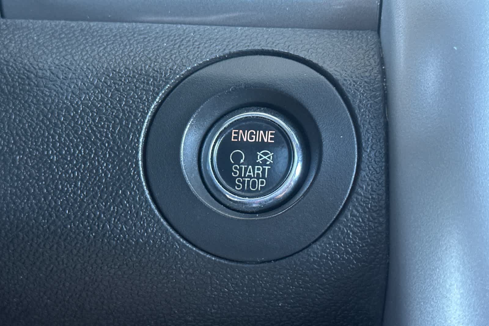 Used 2013 Ford Edge Sport w/ Driver Entry Pkg FWD image 23