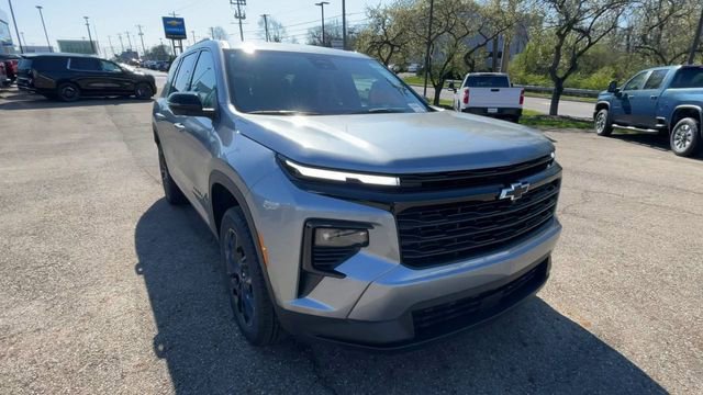 New 2026 Chevrolet Traverse LT w/ Midnight/Sport Edition AWD/4WD image 4