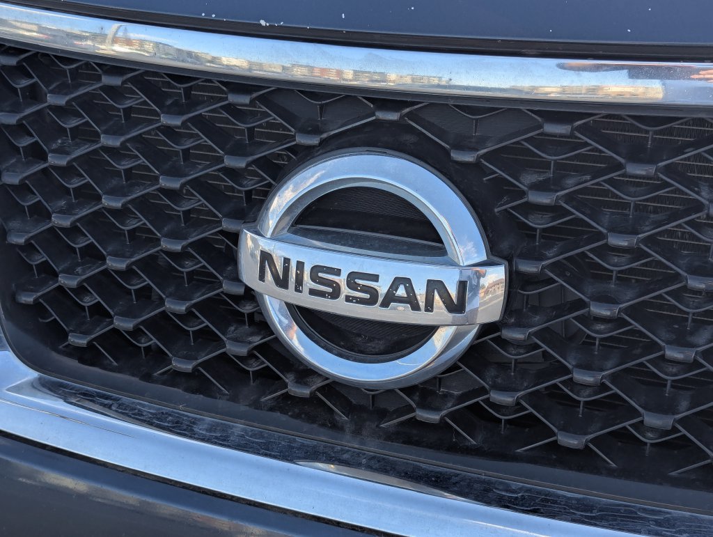 Used 2013 Nissan Pathfinder SL AWD/4WD image 11