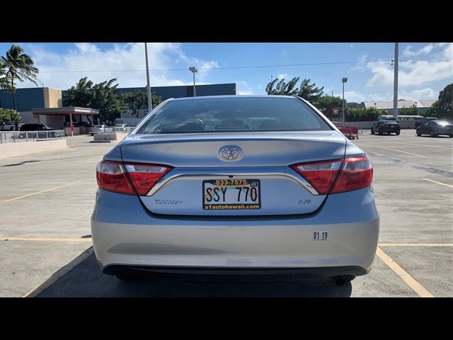 Used 2016 Toyota Camry LE FWD image 6
