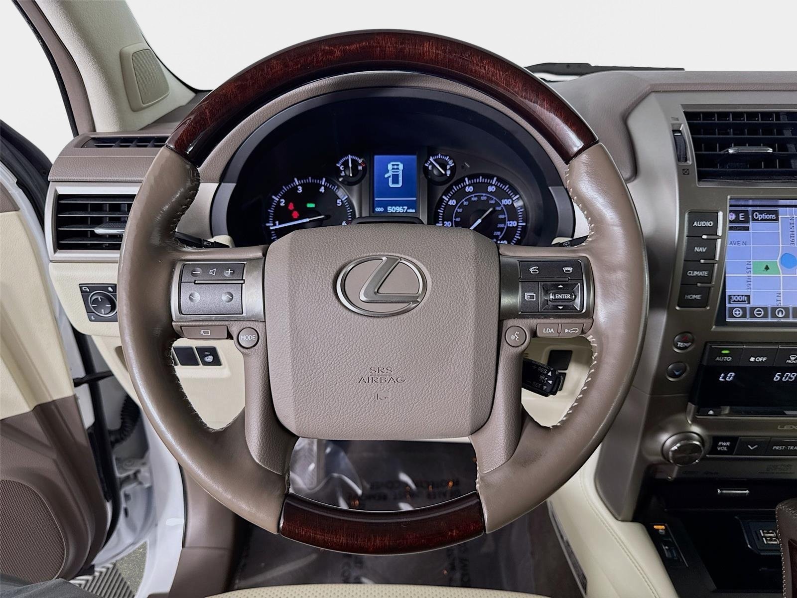 Used 2017 Lexus GX 460 Luxury AWD/4WD image 12