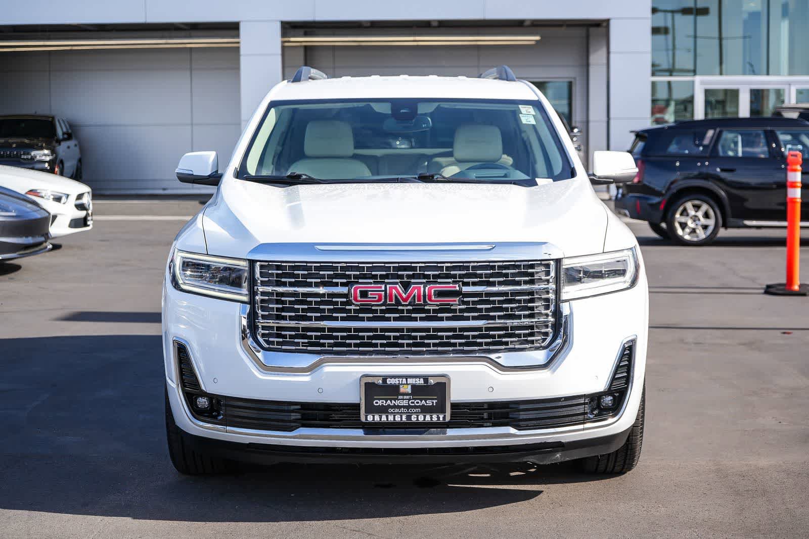 Used 2023 GMC Acadia Denali AWD/4WD image 2