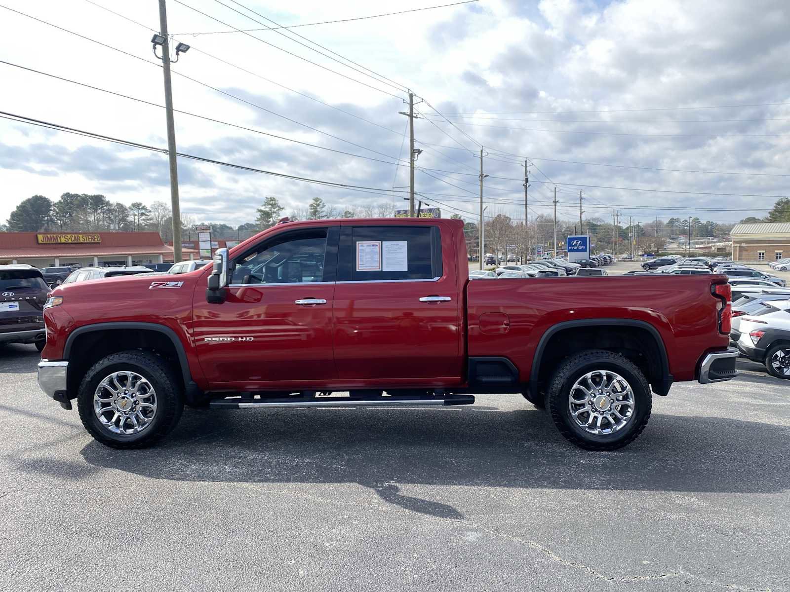 Used 2025 Chevrolet Silverado 2500 LTZ w/ LTZ Premium Package image 8