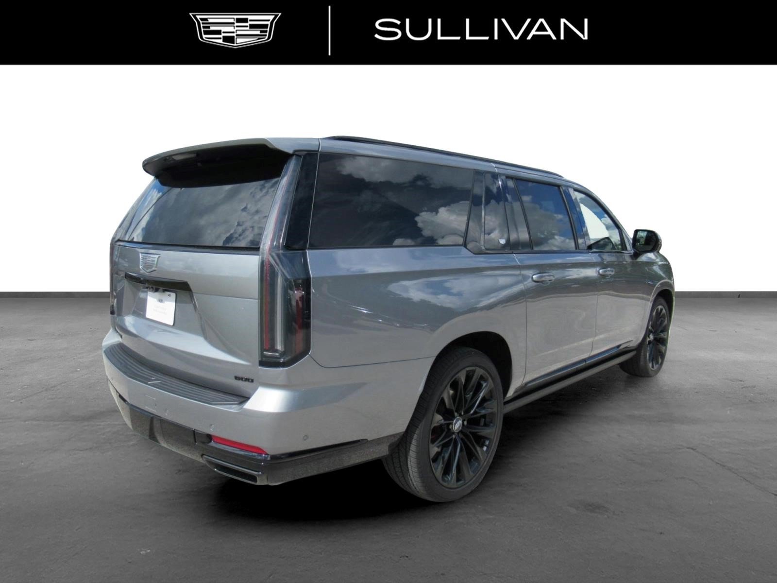 Certified 2026 Cadillac Escalade ESV Platinum Sport w/ LPO, ONYX Package AWD/4WD image 8