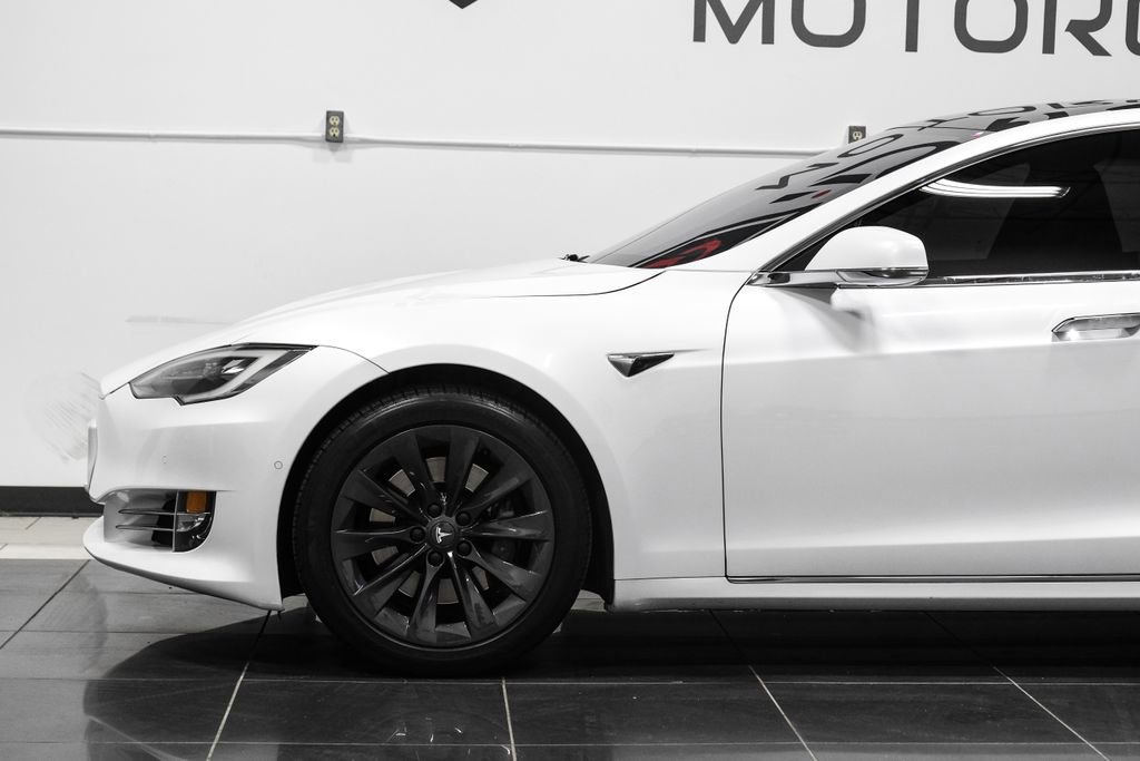 Used 2018 Tesla Model S 75D image 18