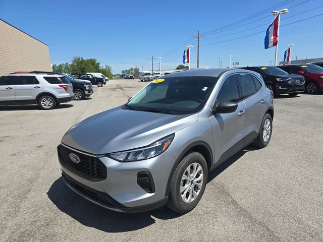 Used 2023 Ford Escape Active w/ Tech Pack #1 AWD/4WD image 9