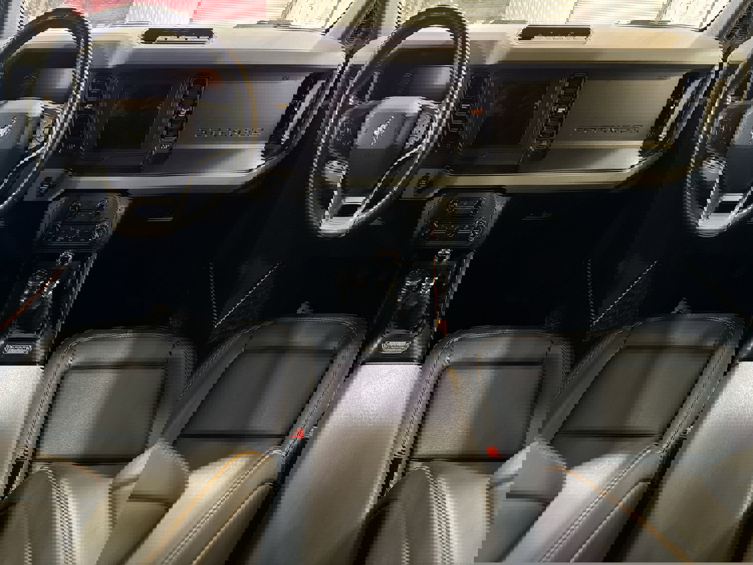 Used 2022 Ford Bronco Badlands image 22