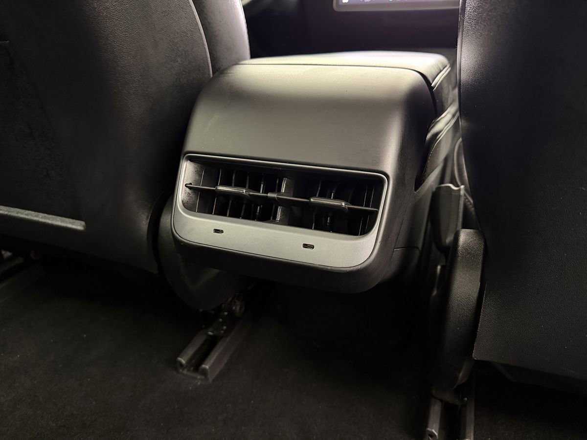 Used 2023 Tesla Model 3 Standard Range RWD image 28