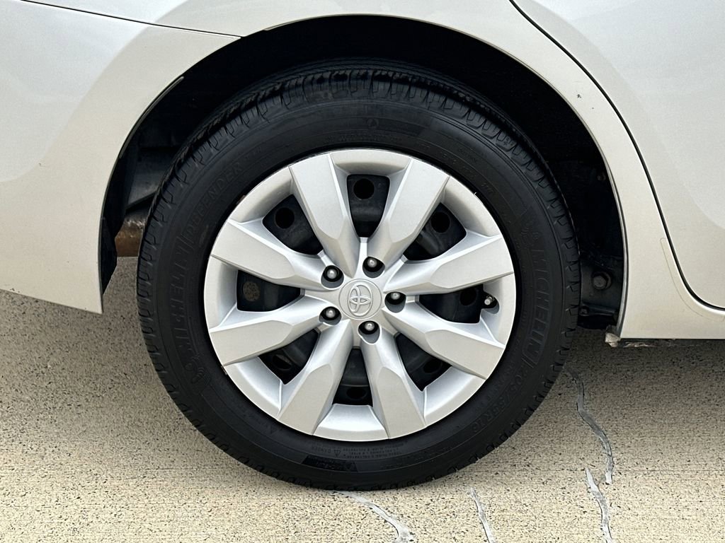 Used 2016 Toyota Corolla LE image 7