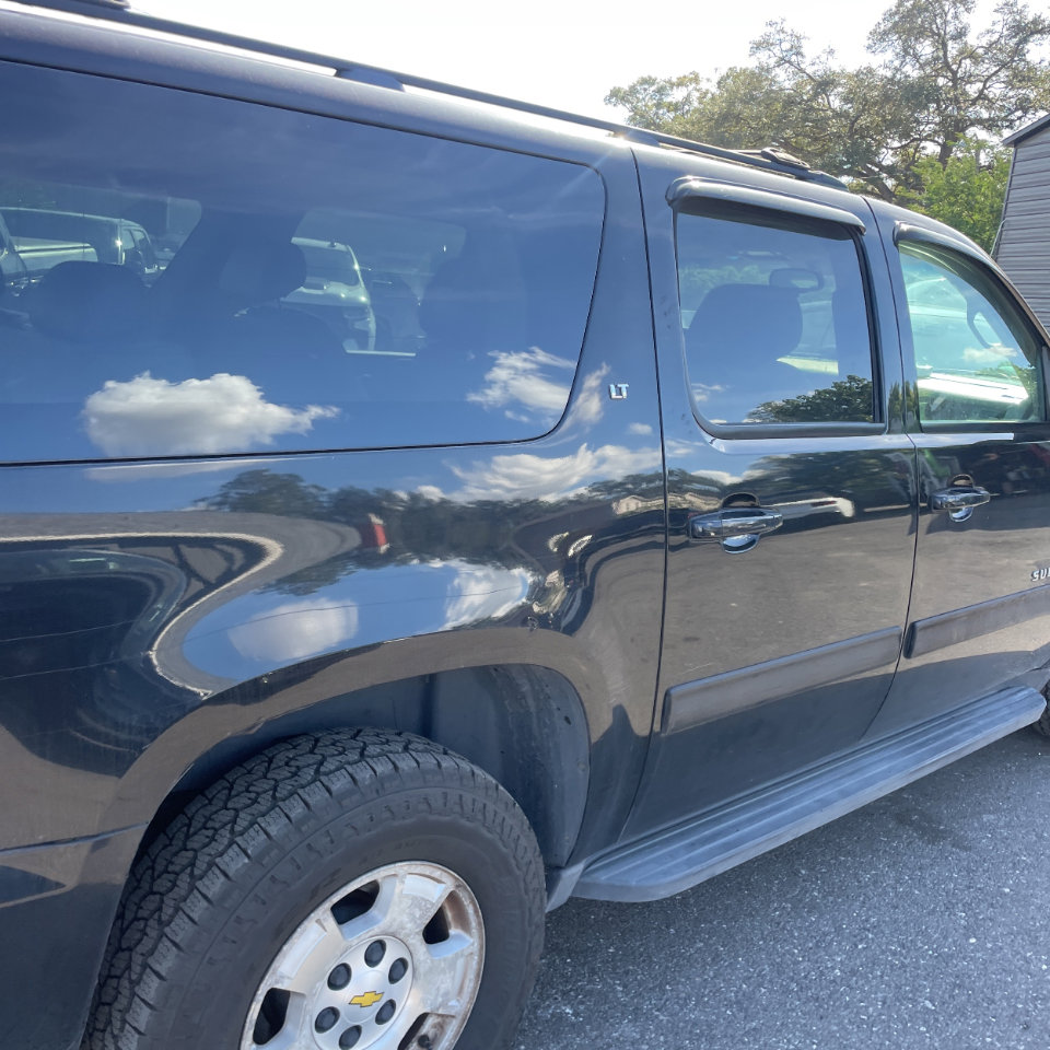 Used 2010 Chevrolet Suburban LT image 9