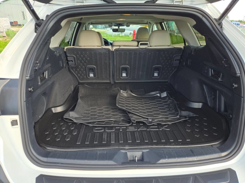 Certified 2022 Subaru Outback Limited AWD/4WD image 15