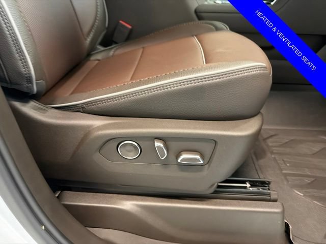 New 2026 GMC Sierra 3500 Denali w/ Technology Package AWD/4WD image 8