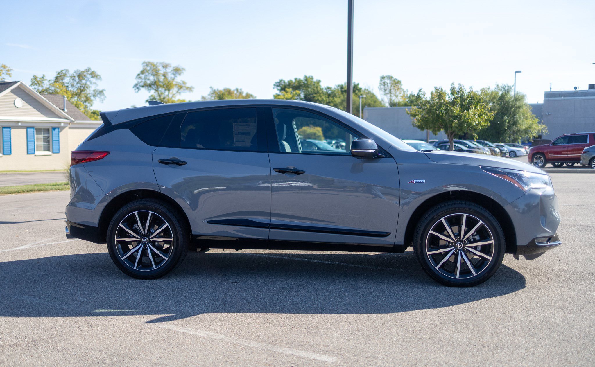 New 2025 Acura RDX A-Spec image 2