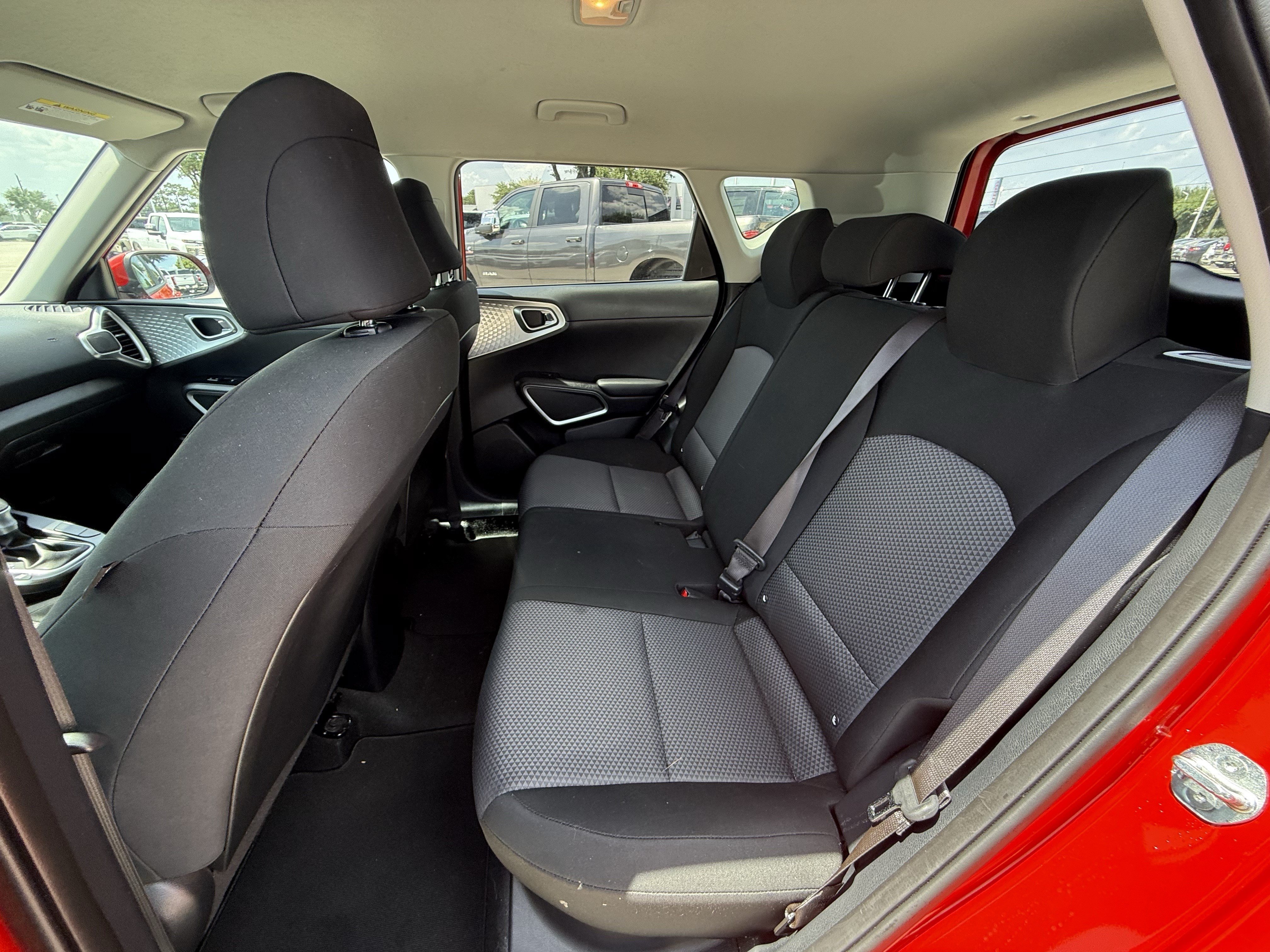 Used 2024 Kia Soul LX w/ Option Group 015 FWD image 28