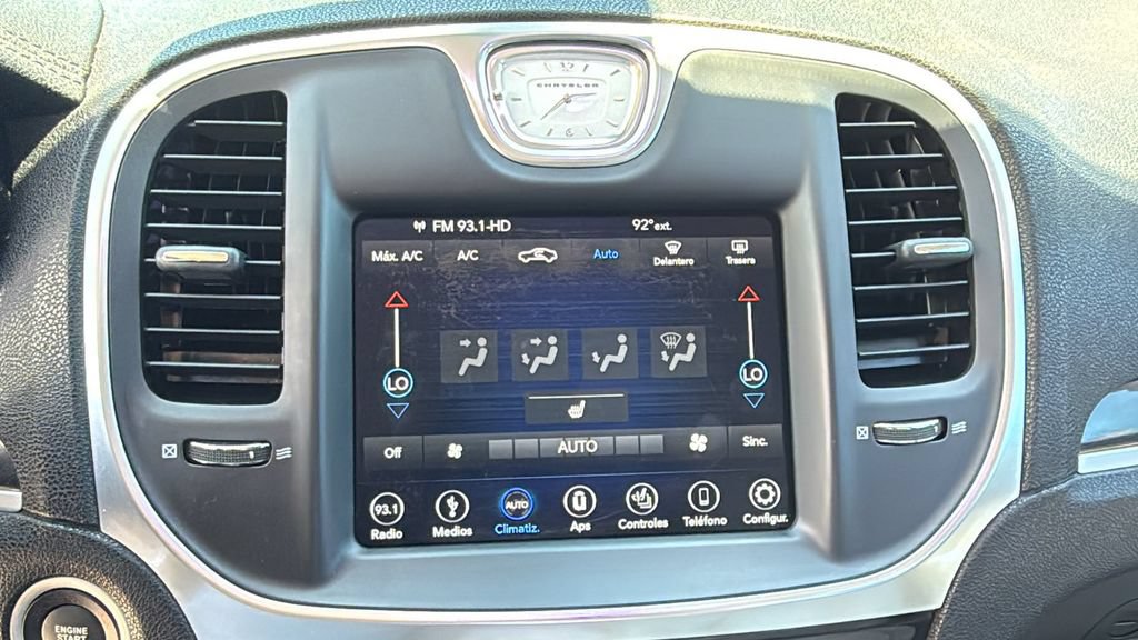 Used 2018 Chrysler 300 Touring L RWD image 36