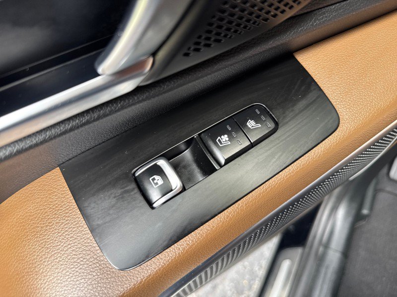 Used 2022 Kia Telluride SX w/ SX Prestige Package AWD/4WD image 37