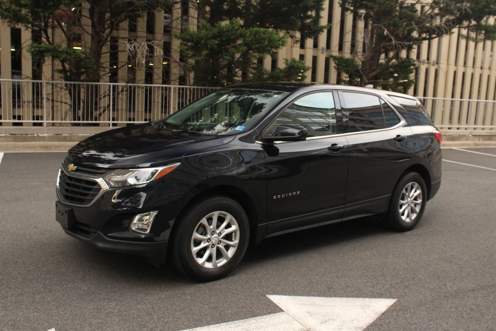 Used 2020 Chevrolet Equinox LT w/ LPO, Floor Liner Package AWD/4WD image 12
