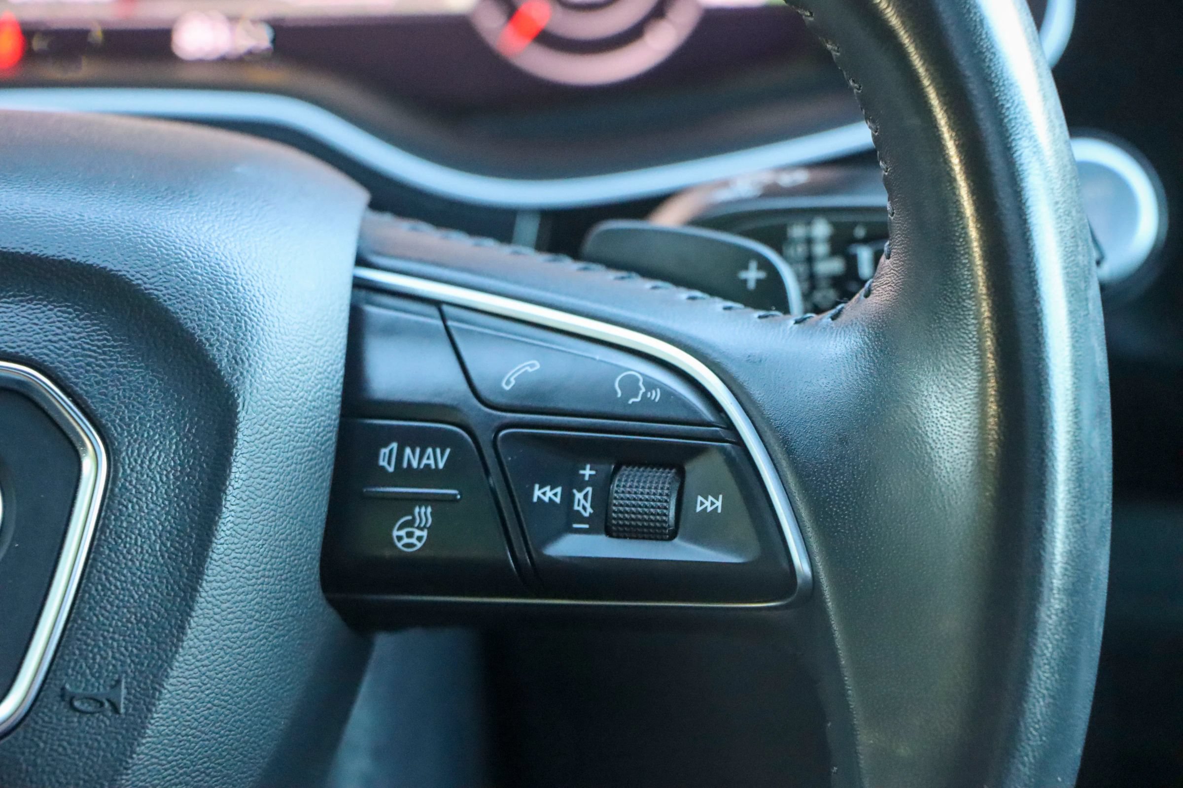 Used 2018 Audi Q7 3.0T Prestige w/ Prestige Package AWD/4WD image 34